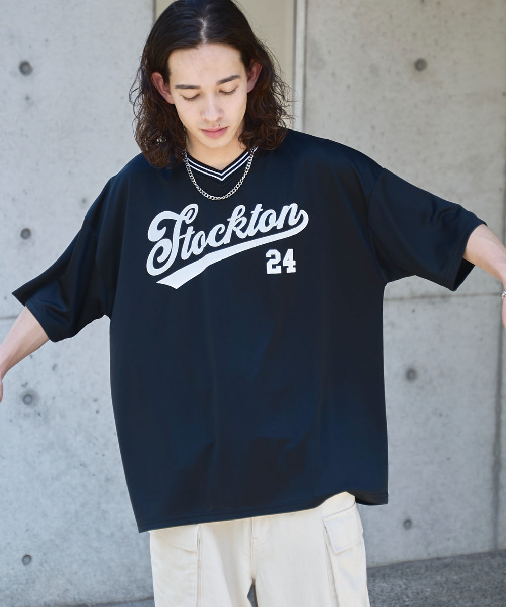 ブラック モデル：174㎝ L着用