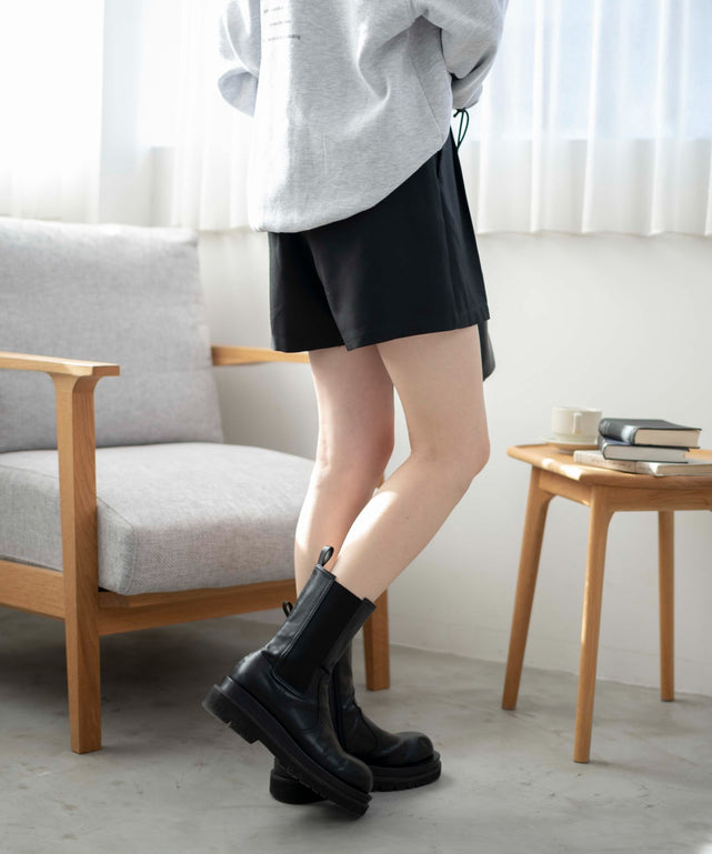 ブラック　モデル:163cm M着用