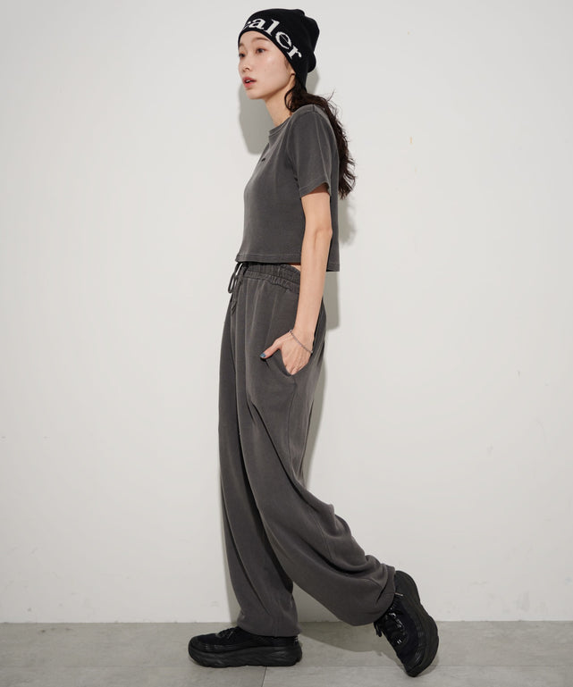 ブラックスミクロ　モデル:161cm L着用