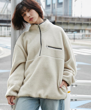 Lベージュ モデル：160cm L着用