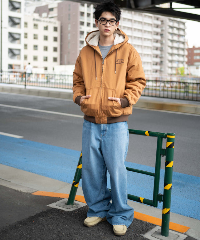ブラウン モデル：180cm L着用