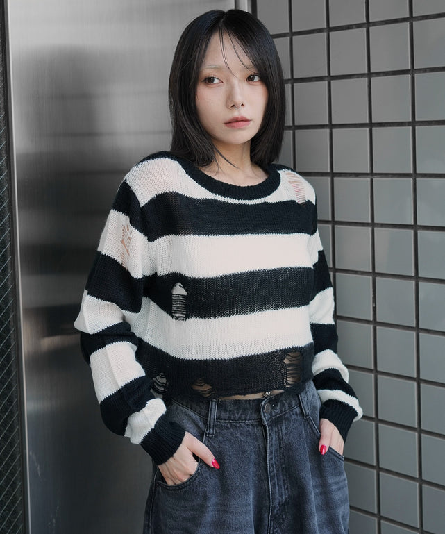 モヘアタッチダメージショートニット/ホワイトボーダー　モデル：159cm F着用