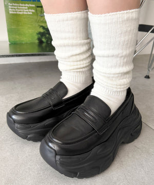 ブラック