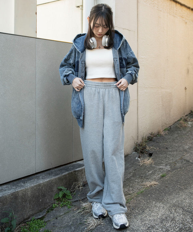 グレーソノタ　モデル：159cm M着用
