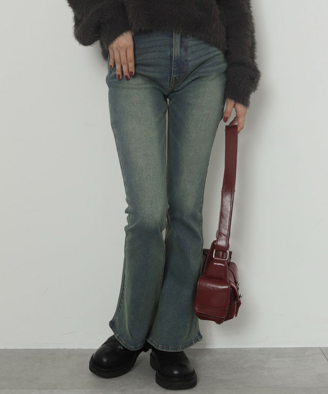 ストレッチフレアデニムパンツ/デニム中濃加工　モデル：163cm M着用