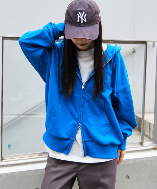 ブルー モデル：160cm L着用