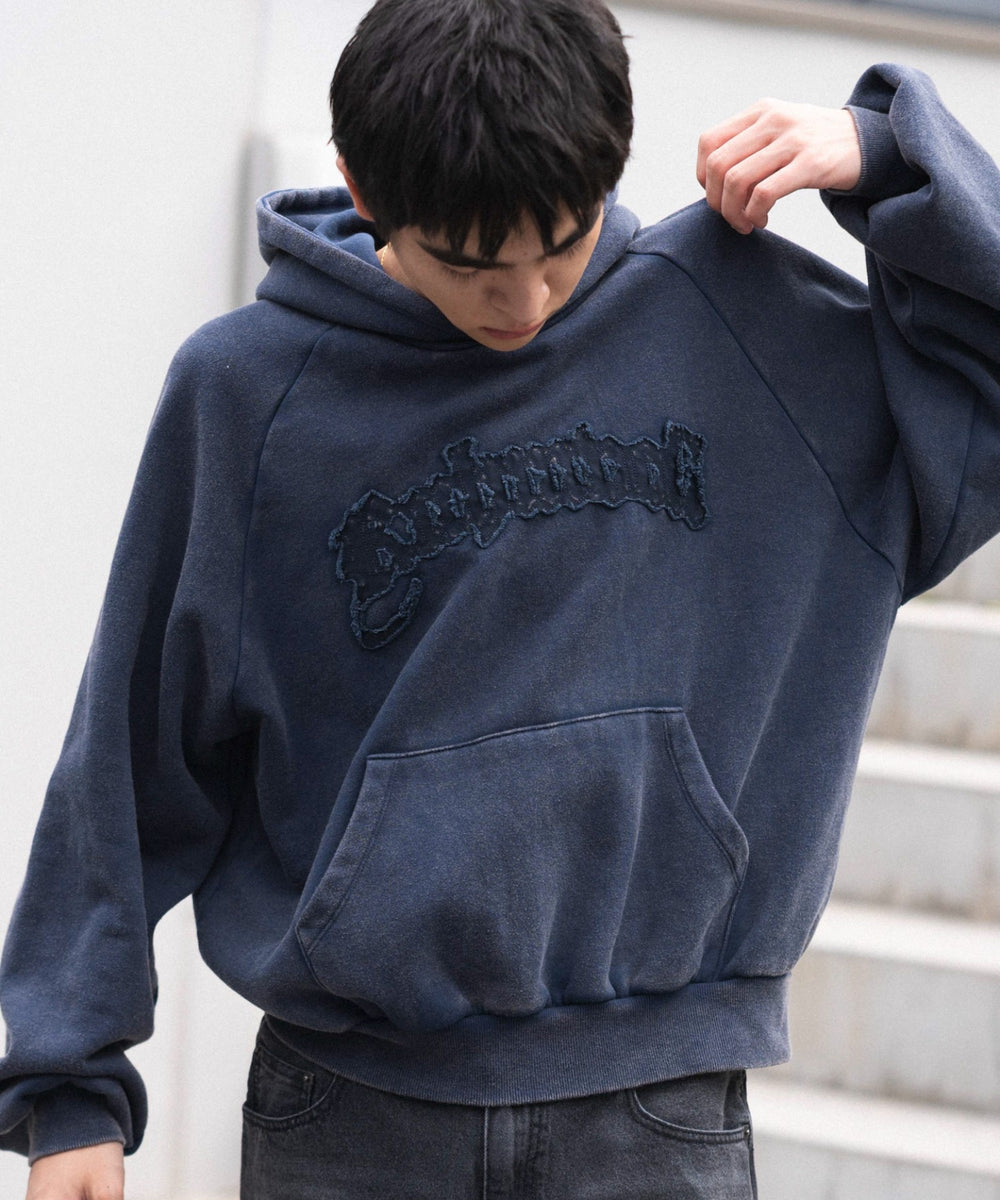 ネイビー モデル：180cm L着用