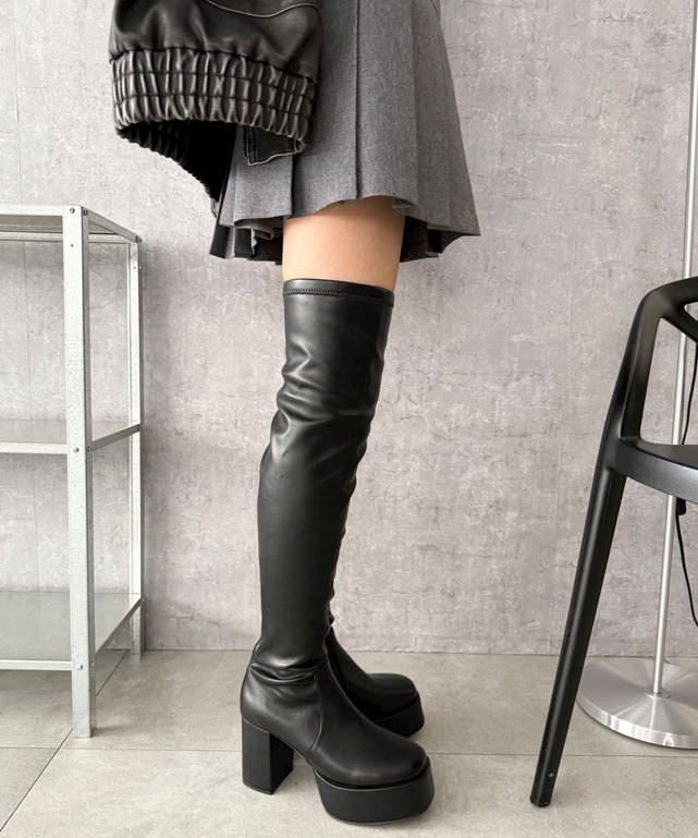 ブラック（PU）
