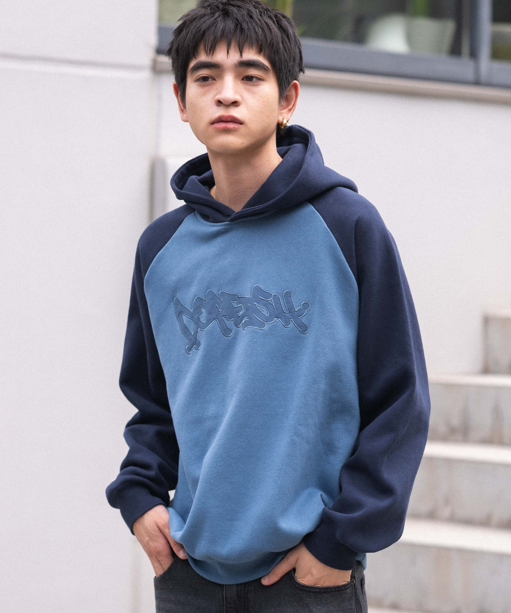 ブルー モデル：180cm L着用