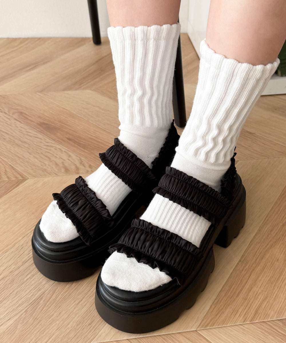 ブラック