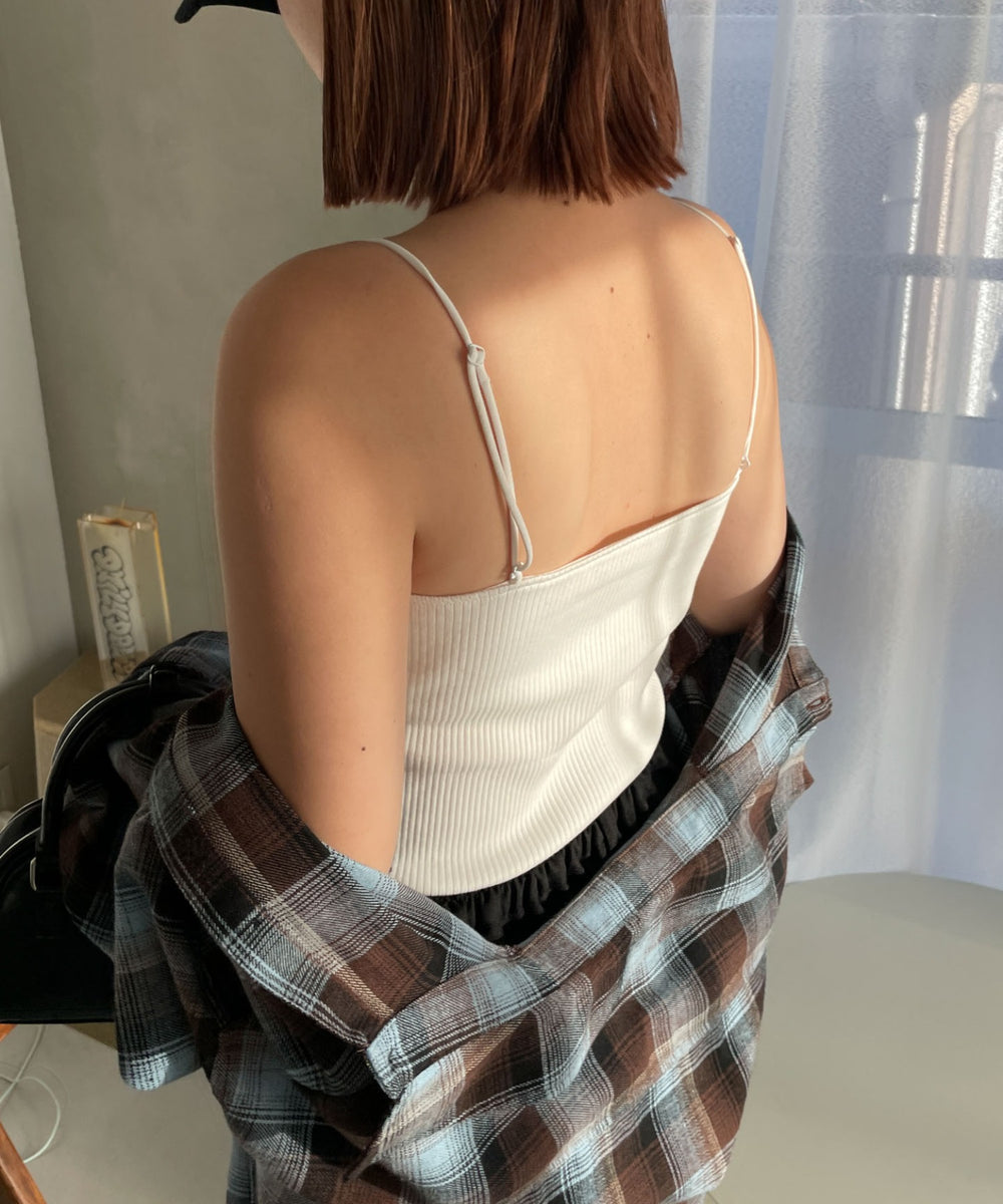 オフホワイト　モデル:155cm　M着用