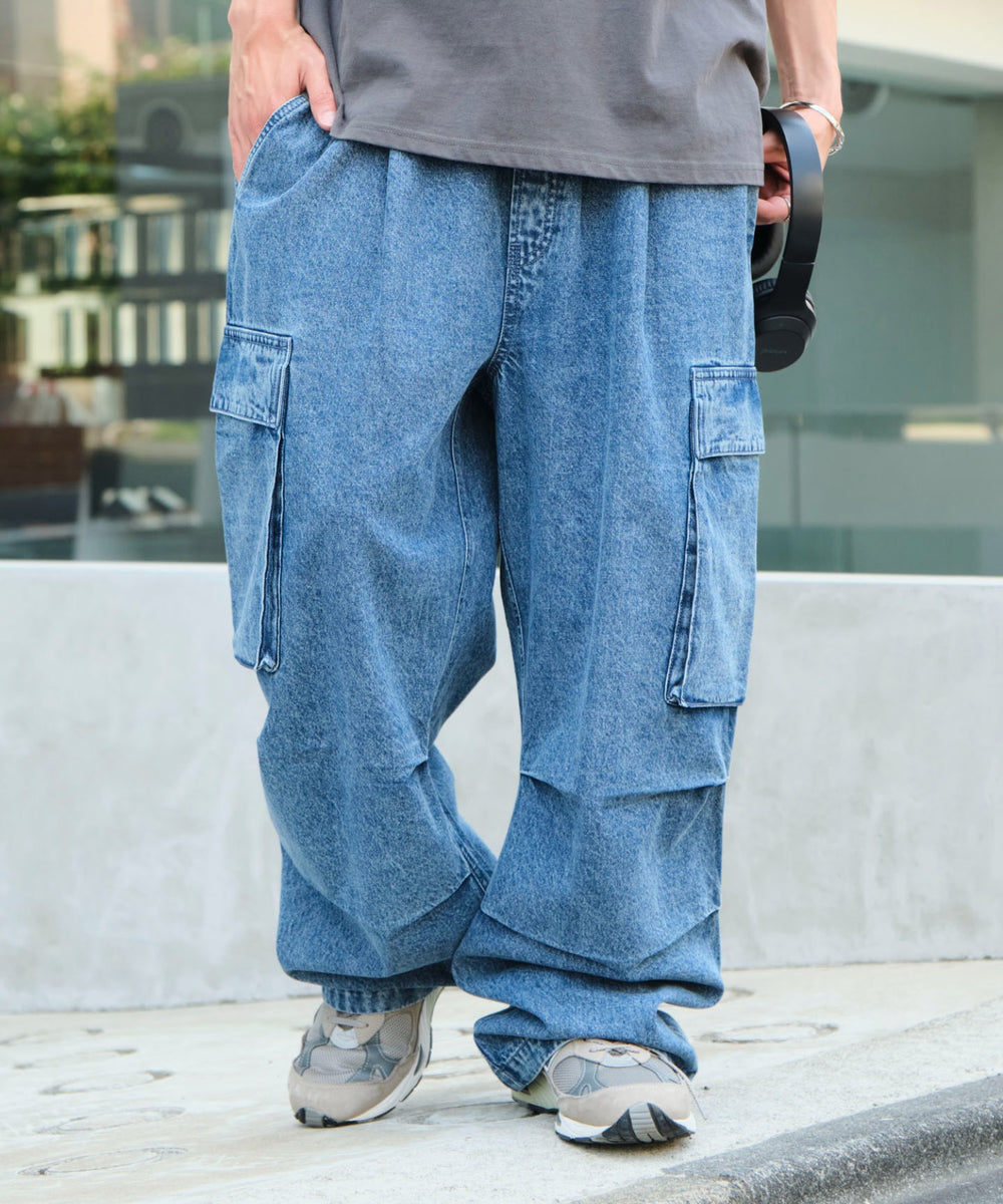 デニム淡加工 モデル：175cm L着用