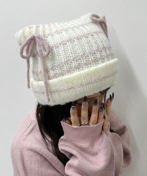 オフホワイト