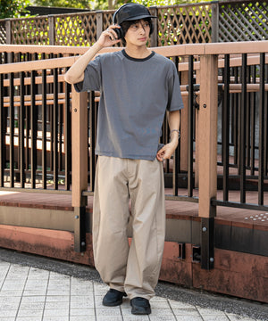 ベージュ モデル：180cm L着用