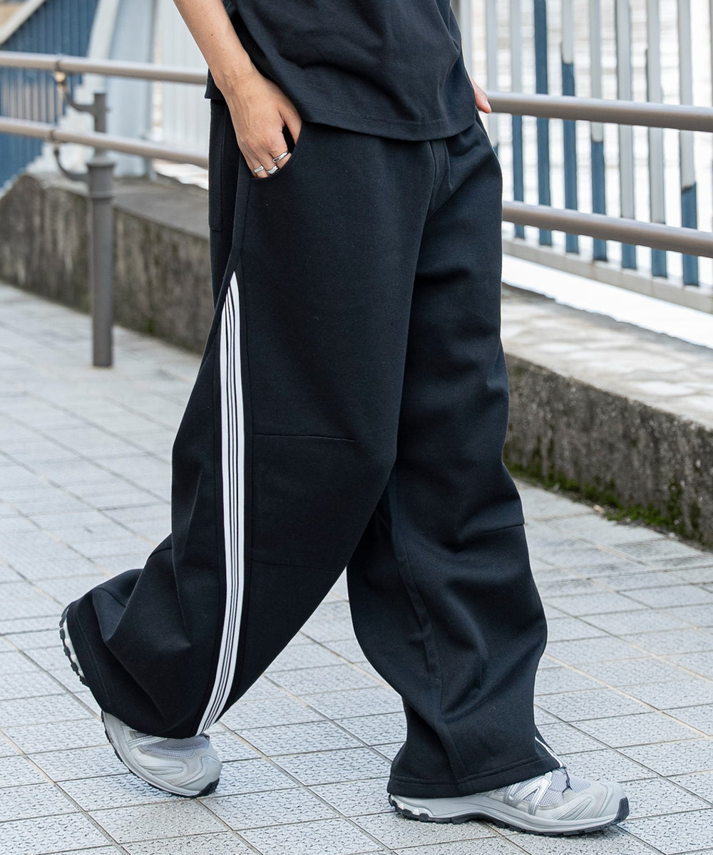 ブラック モデル：180cm L着用
