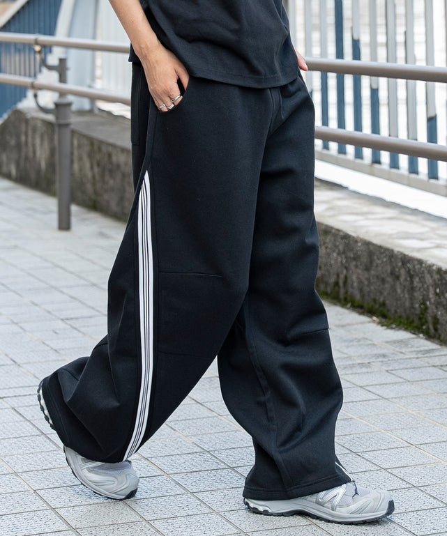 ブラック モデル：180cm L着用