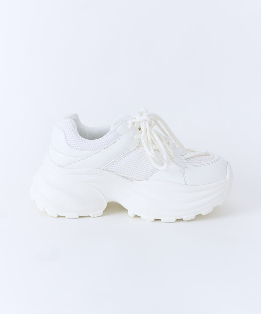 ダブルシューレース厚底スニーカー