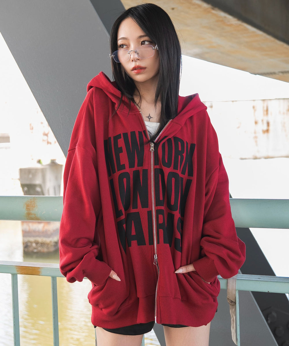 ブラックボーダー　モデル：159cm F着用