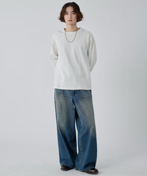 ホワイト モデル：175cm L着用