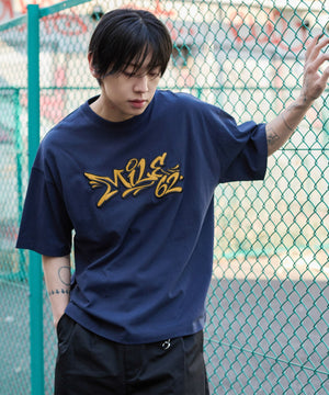 ネイビー モデル：175cm L着用