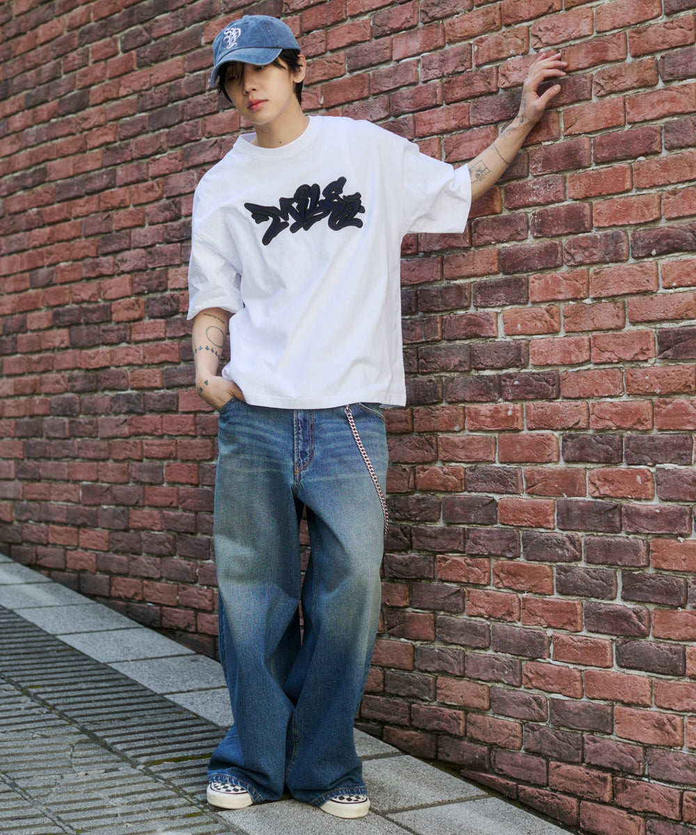 ホワイト モデル：175cm L着用