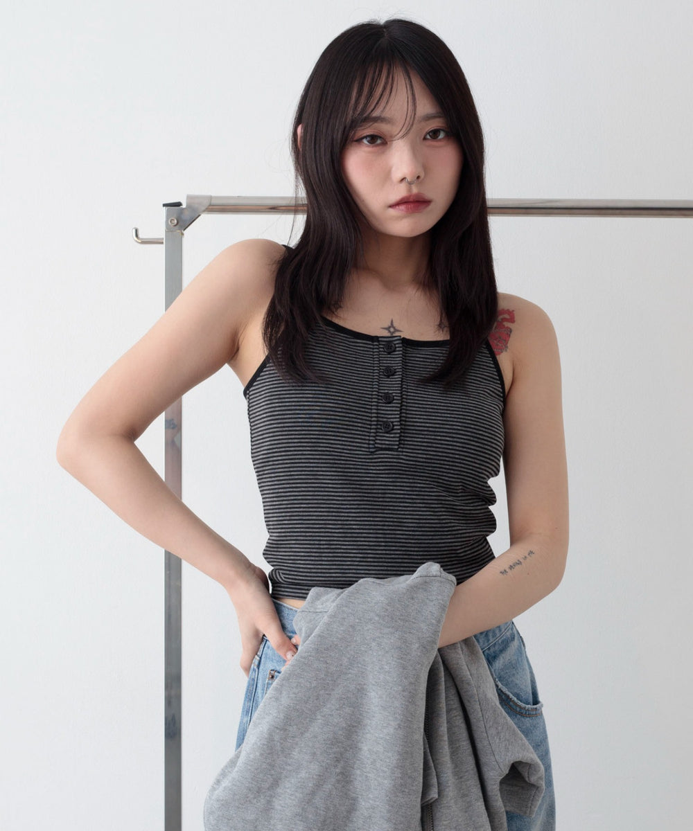 ブラックボーダー　モデル：159cm F着用