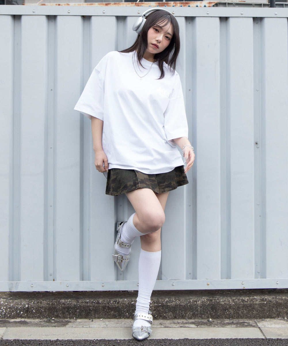 ホワイト　モデル：159cm L着用
