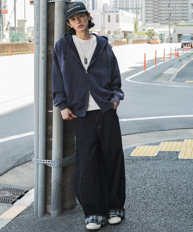 ブルーソノタ モデル：182cm L着用