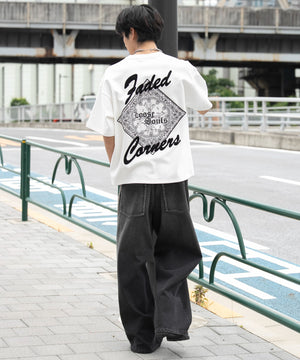 ホワイト モデル：180cm L着用