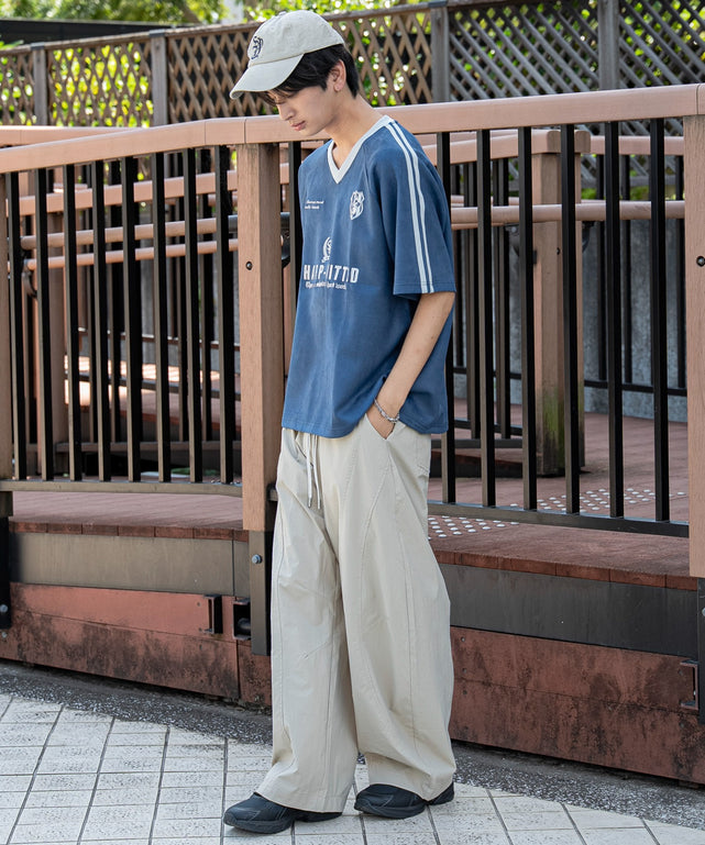 ネイビー モデル：180cm L着用