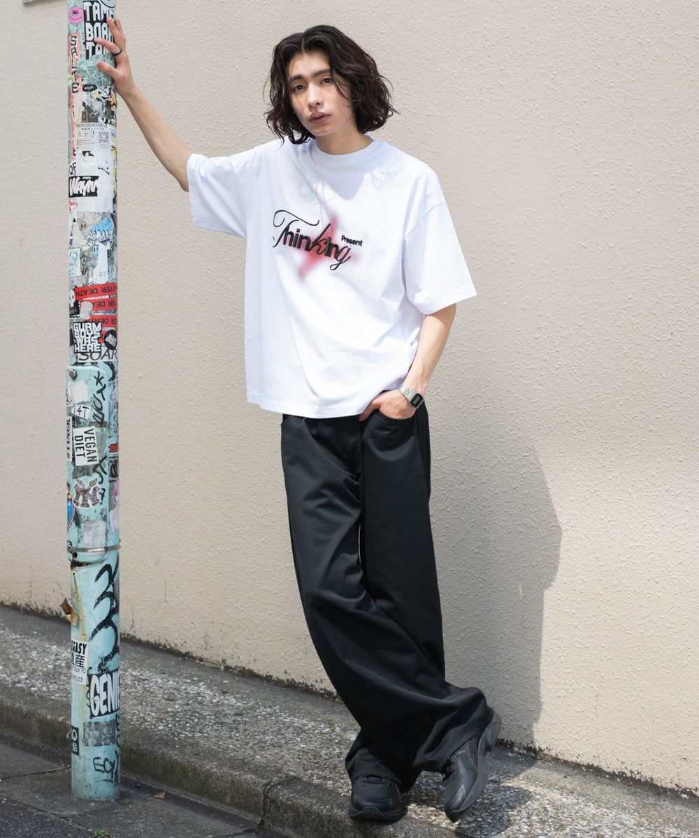 ホワイト モデル：182cm L着用