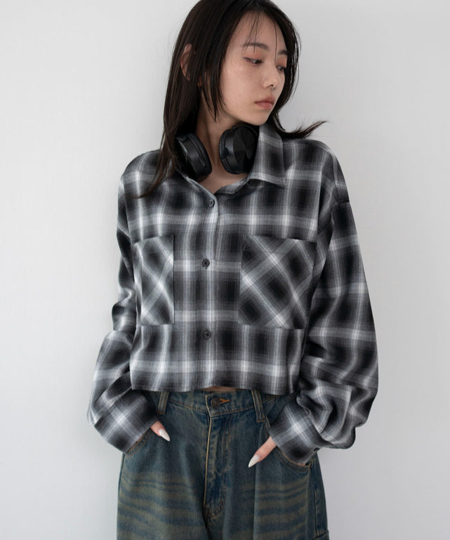 ブラック　モデル：159cm F着用