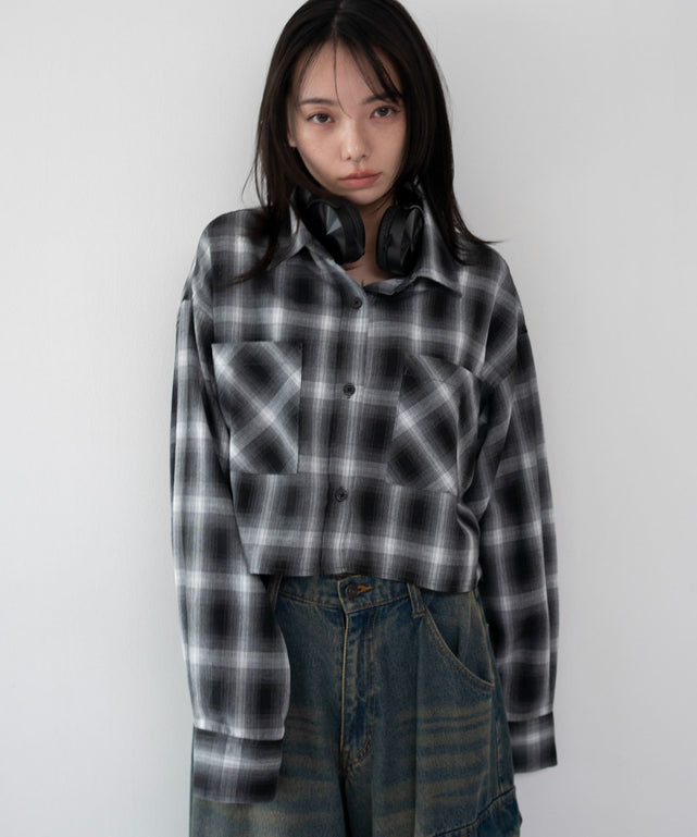 ブラック　モデル：159cm F着用