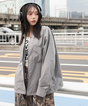 グレー　モデル：159cm M着用