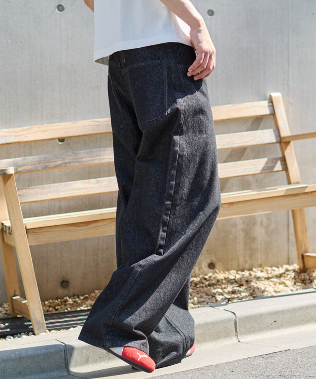 デニムブラック モデル：181cm L着用