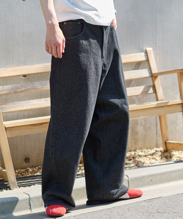 デニムブラック モデル：181cm L着用