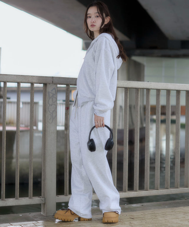 アッシュグレー　モデル：163cm S着用