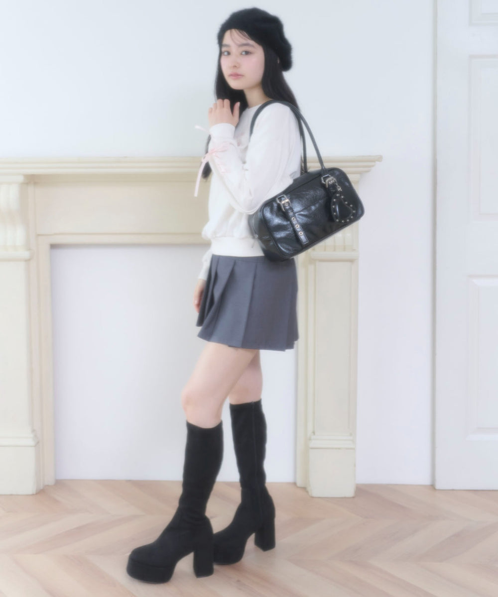 ブラック