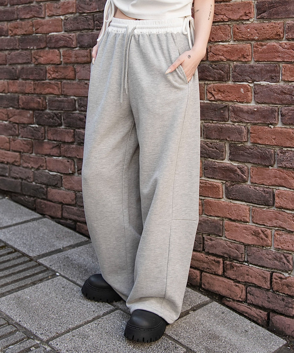 グレーソノタ　モデル：159cm M着用