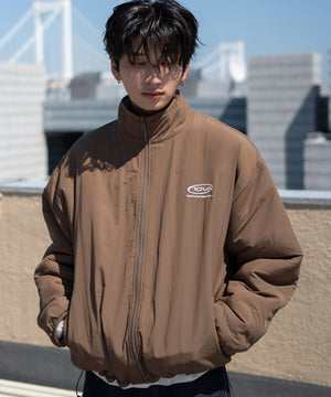 ベージュ モデル：180cm L着用