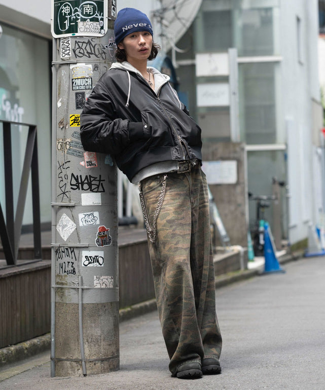 ブラック モデル：182cm L着用