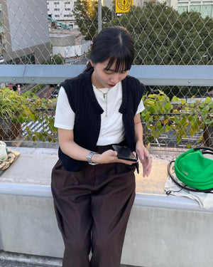 コンパクトニットベスト