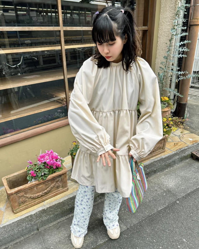 ボリュームスリーブミニワンピース