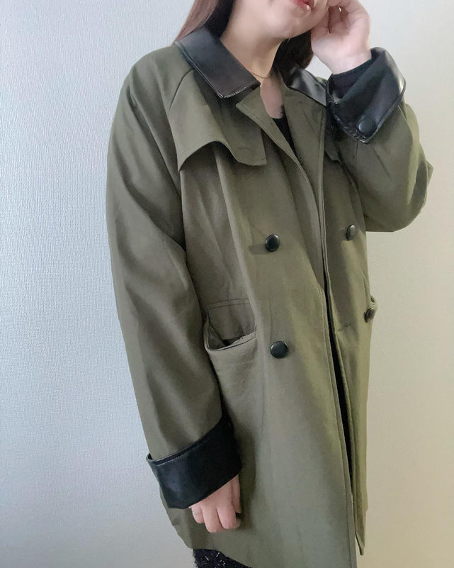 ダブルブレストコート
