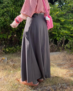 プリーツロングスカート