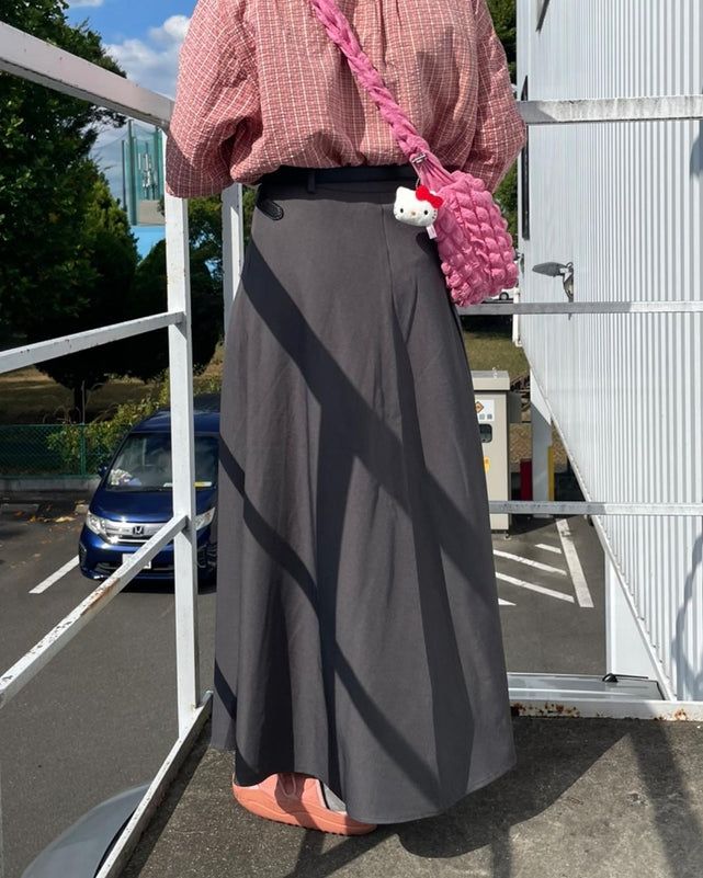 プリーツロングスカート