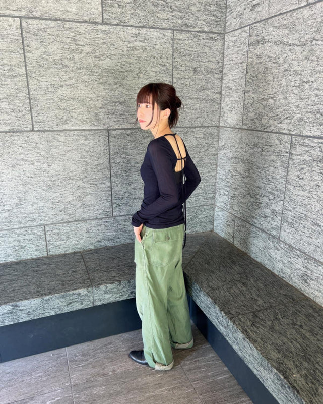 バックデザインロンT
