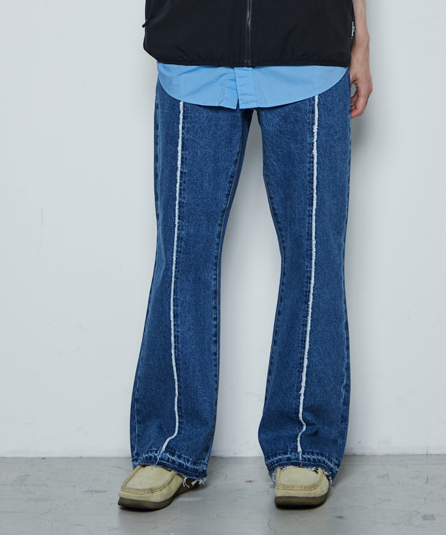 フリンジフレアデニムパンツ/デニム中濃色 モデル：181cm L着用