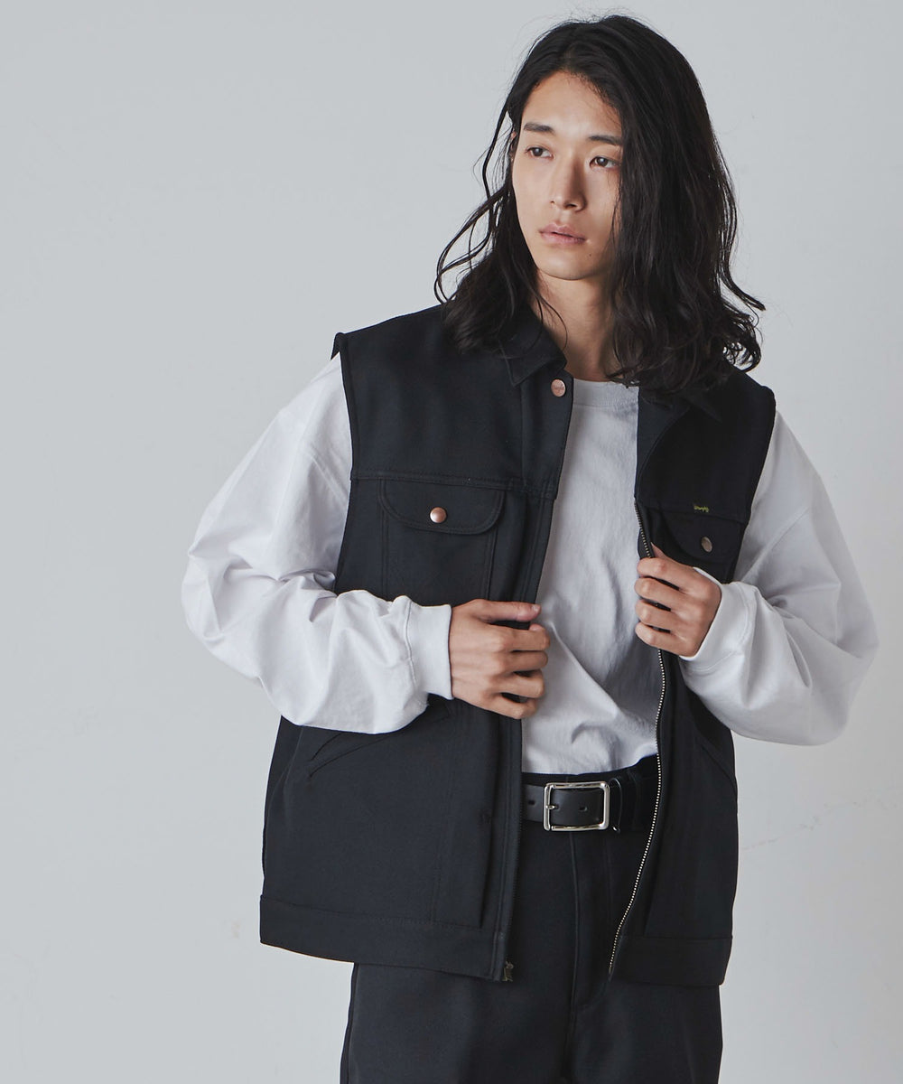 ブラック モデル：181cm L着用