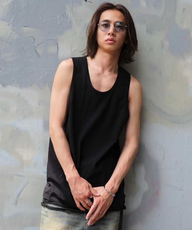 ブラック モデル：175cm L着用